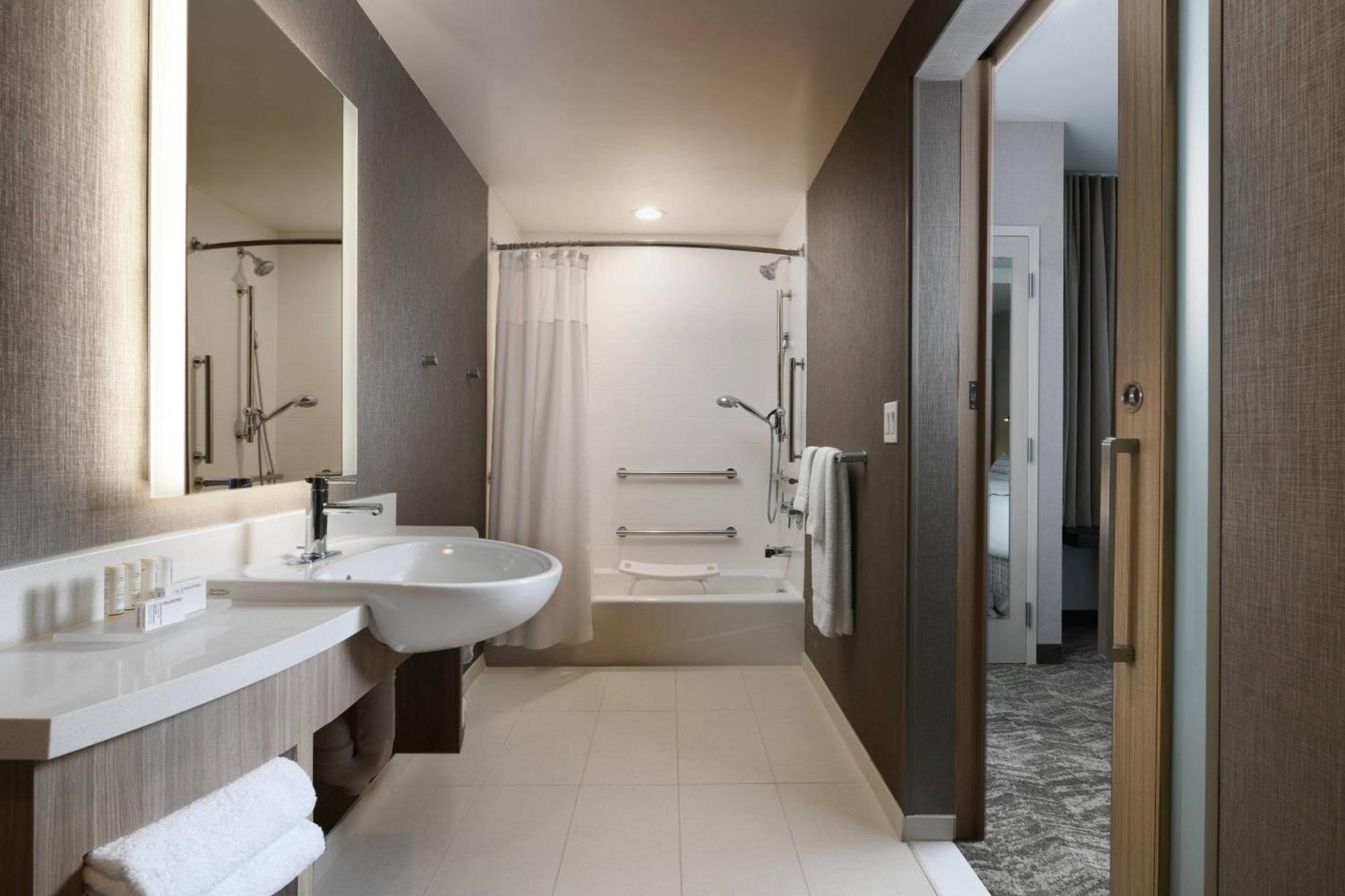 Springhill Suites Dallas Dfw Airport South/Centreport Fort Worth Exterior photo